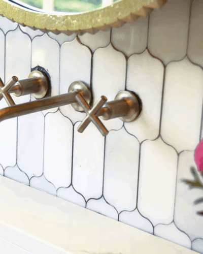 Stark Grout Lines provide a vintage aesthetic